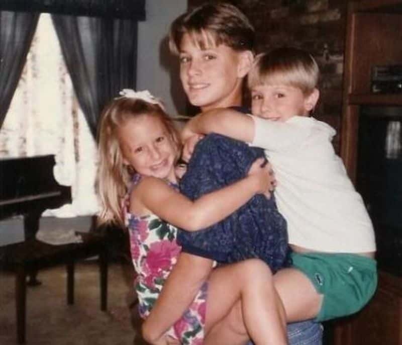 Jensen with siblings