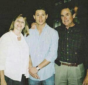 Ackles with his father and mother