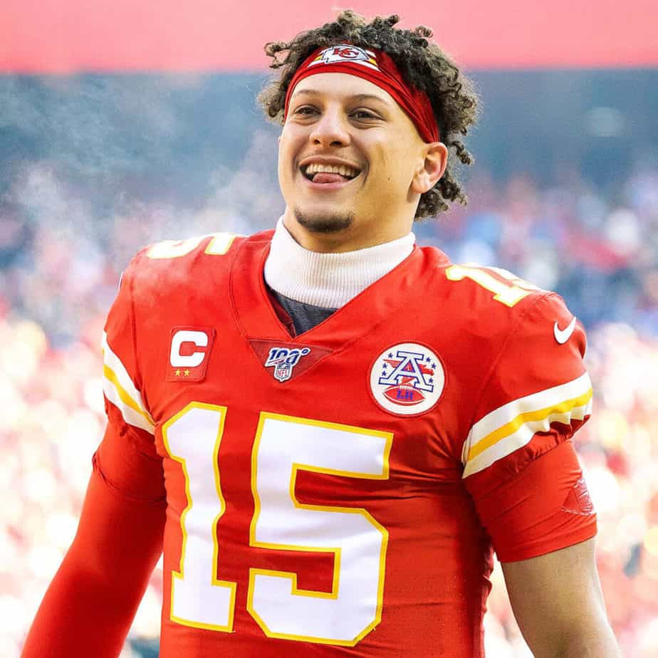 Patrick-mahomes smiling