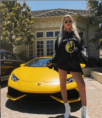 Alissa Violet with Car of her net worth