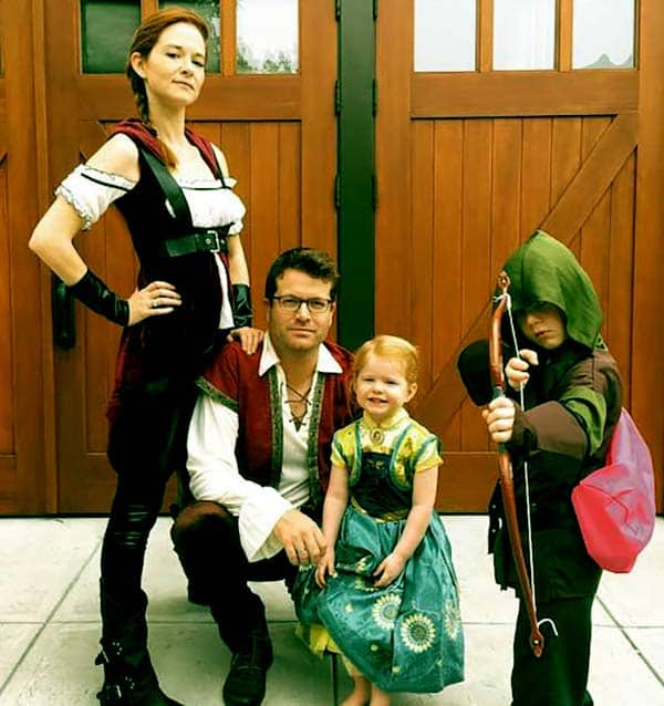 Peter Lanfer, Sarah Drew, and their kids dressed up for Halloween