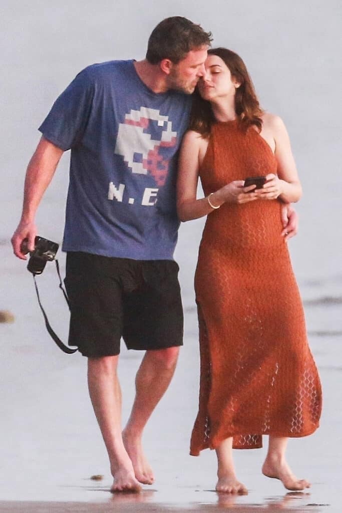 Ana de Armas and her then boyfriend Ben Affleck on a romantic vacation in Costa Rica