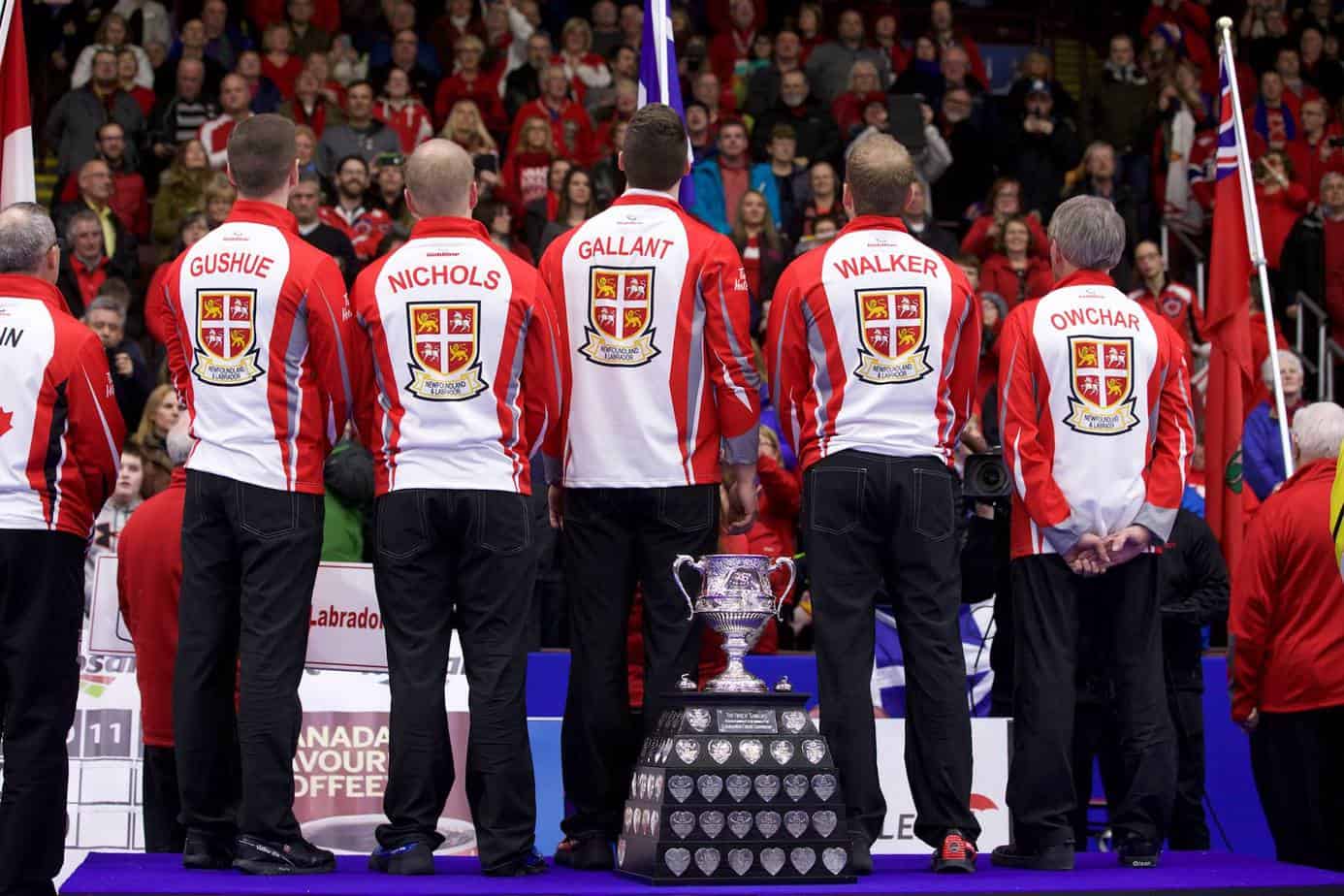 gushue with his team