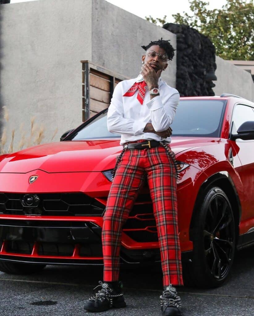 21 Savage with his car