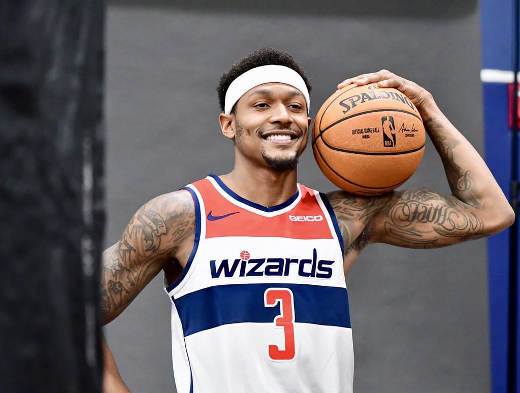 Bradley Beal smiles in a photoshoot