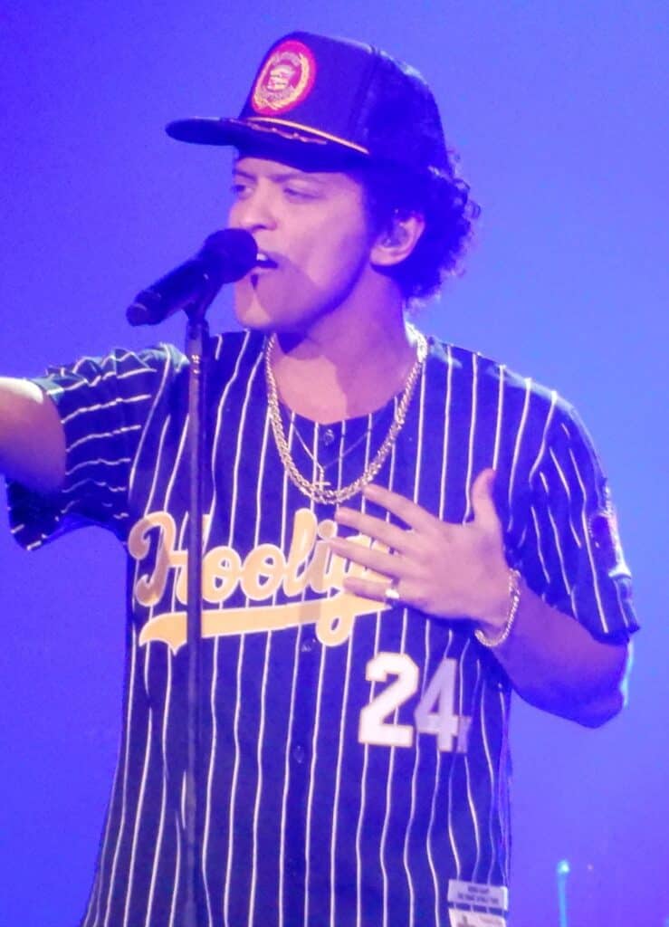 Bruno-Mars-Performing-in-Concert