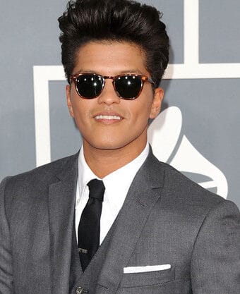 Bruno Mars posing with eye-wears.