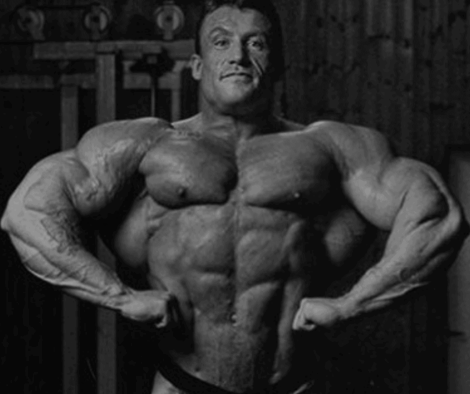 Dorian-Yates-showing-his-muscles