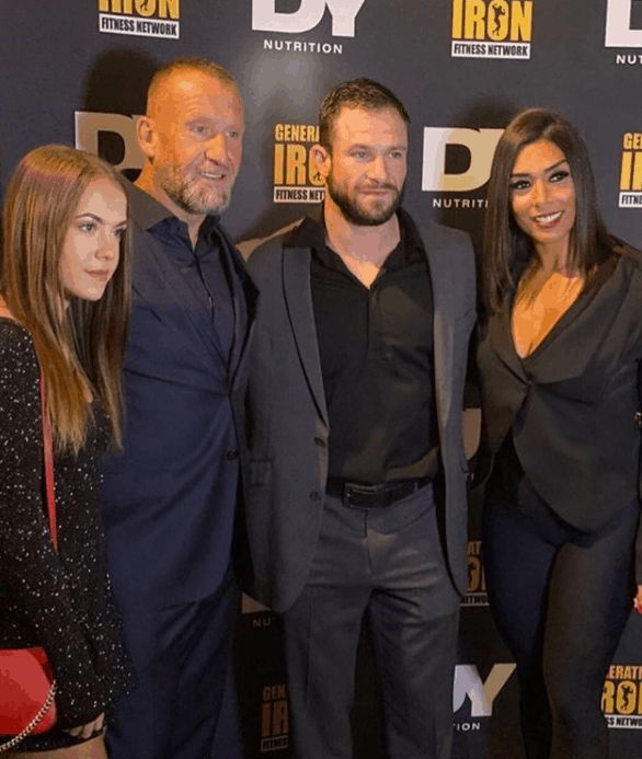 Dorian-Yates-with-his-Family-in-an-Event