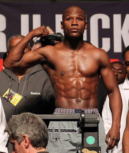 Floyd Mayweather showing his body, best boxers of all time