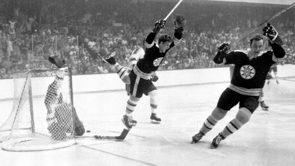 Bobby-Orr-cheering-after-a-win