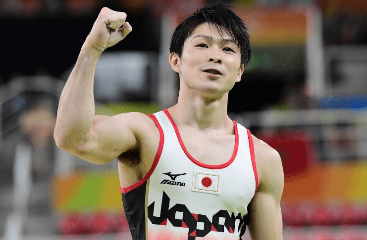 Kohei-Uchimura-smiling-after-a-win