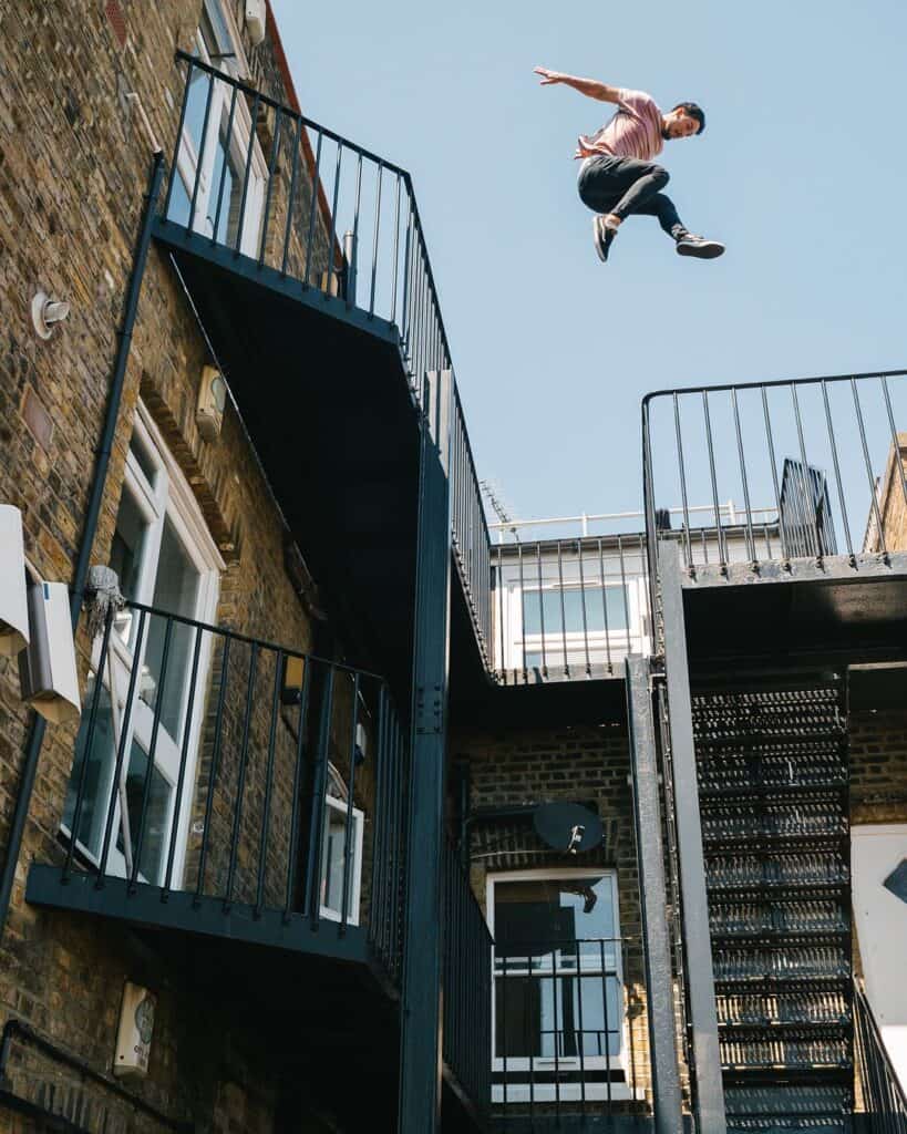 Daniel Ilabaca jumping off roofs