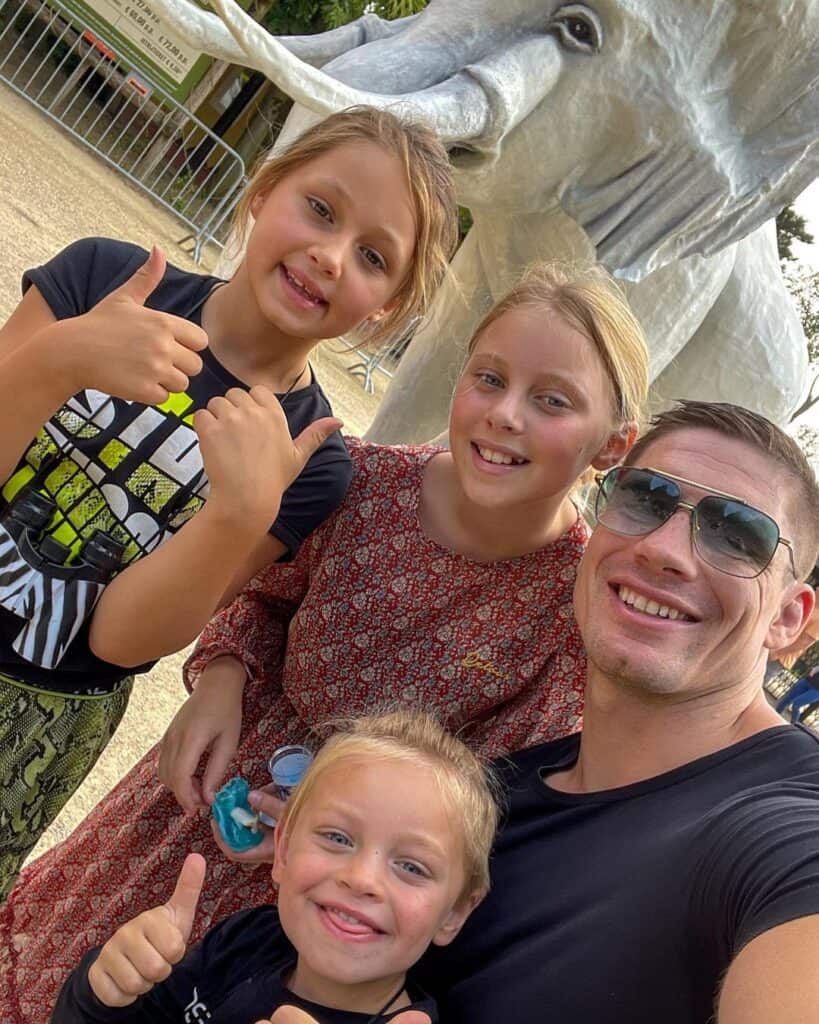 Rico Verhoeven with his kids