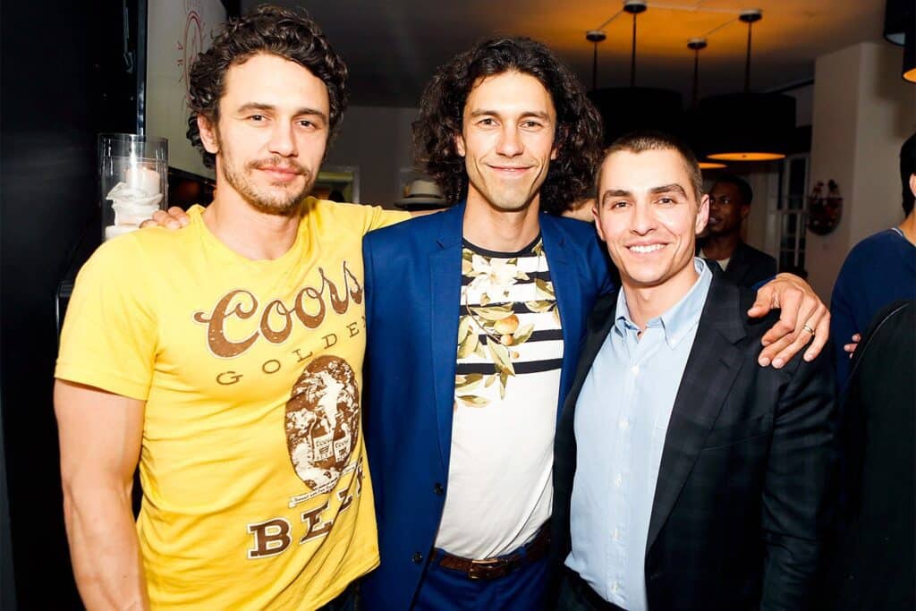 Tom-Franco-with-his-brothers-James-and-Dave-Franco
