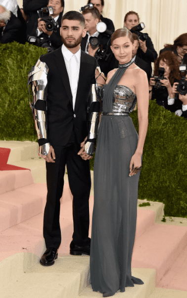 Zayn Malik and Gigi Hadid wearing Versace during the 2016 Met Gala (Source: Vogue)