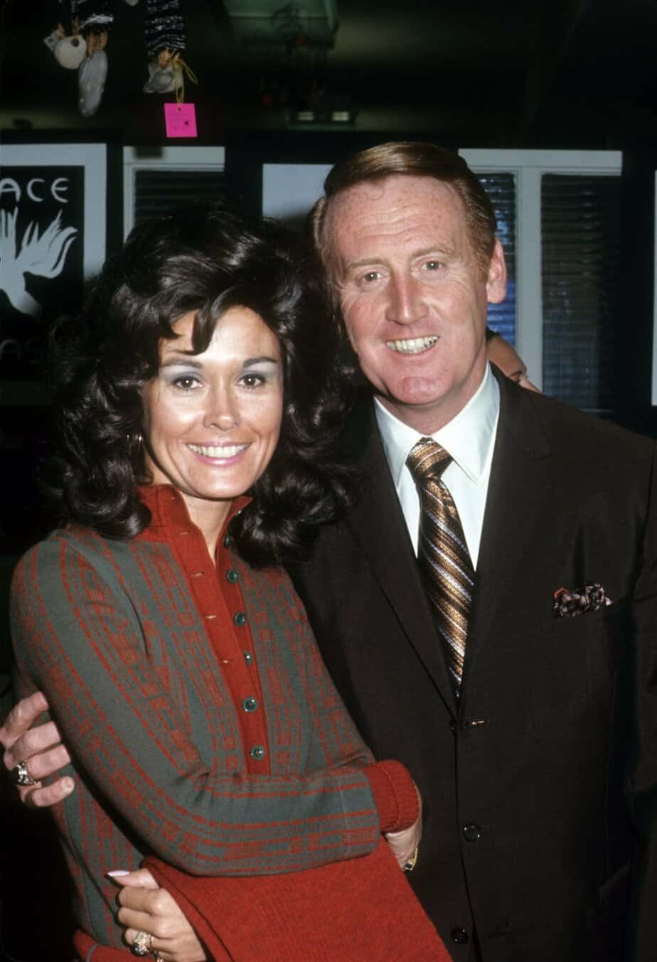 Vin Scully and his first wife Joan Crawford (Source: Sportfooty)