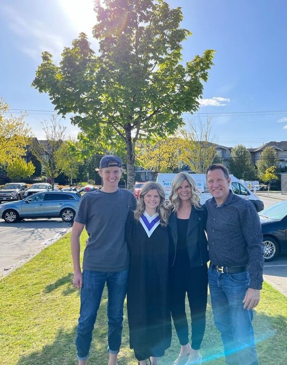 Lauren with her parents and brother