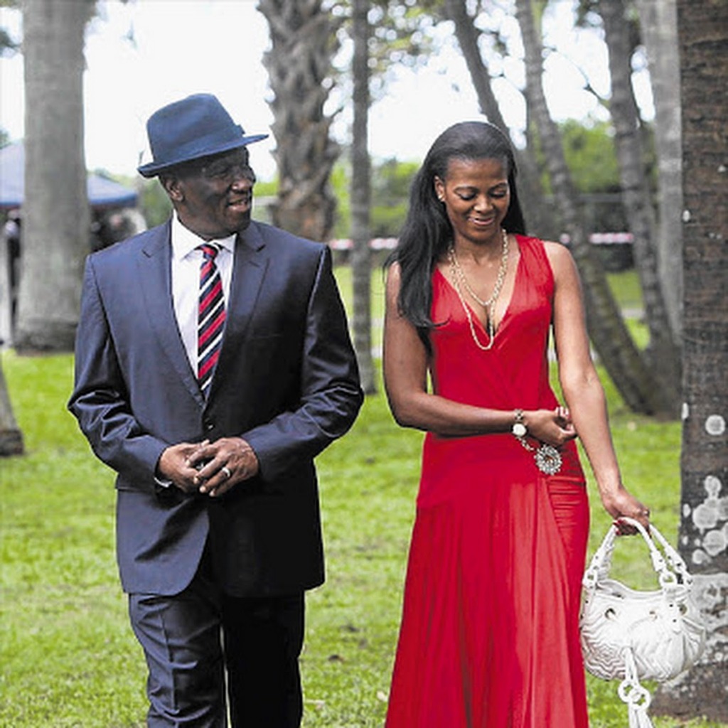 Bheki Cele with his wife Thembeka Ngcobo. 