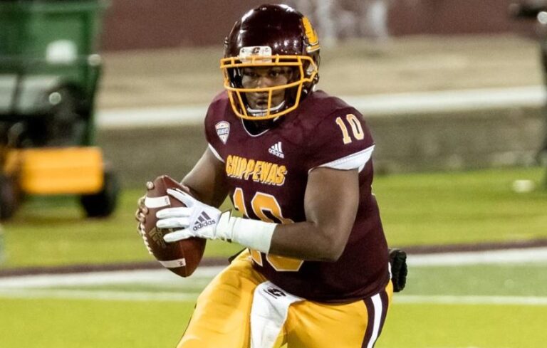 Central Michigan QB: How Old Is Daniel Richardson? Wikipedia Age Height And Parents