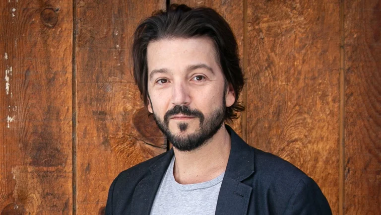 Diego Luna Sister And Brother: Ethnicity – Is He Gay? Partner/Wife