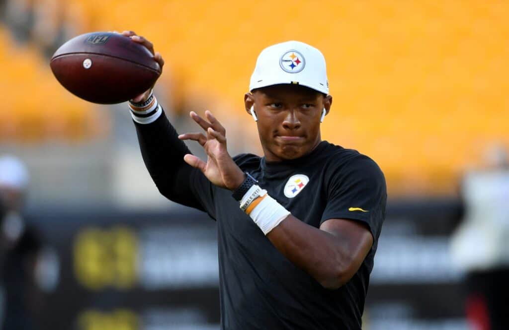 Steelers made excellent move bringing back QB Joshua Dobbs [Source- Still Curtain]