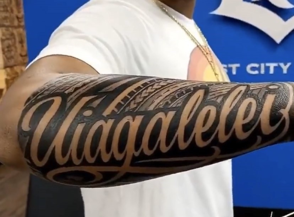 D.J." Uiagalelei tattoo