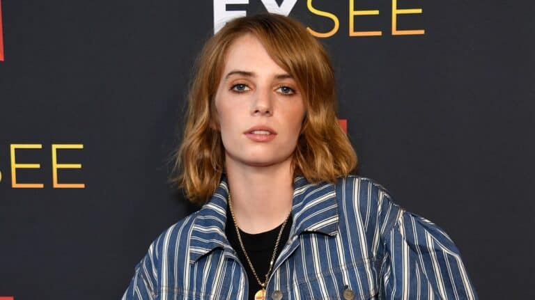 Maya Hawke Gender And Sexuality: Does She have A Girlfriend/ Partner? Gay Rumors Debunked
