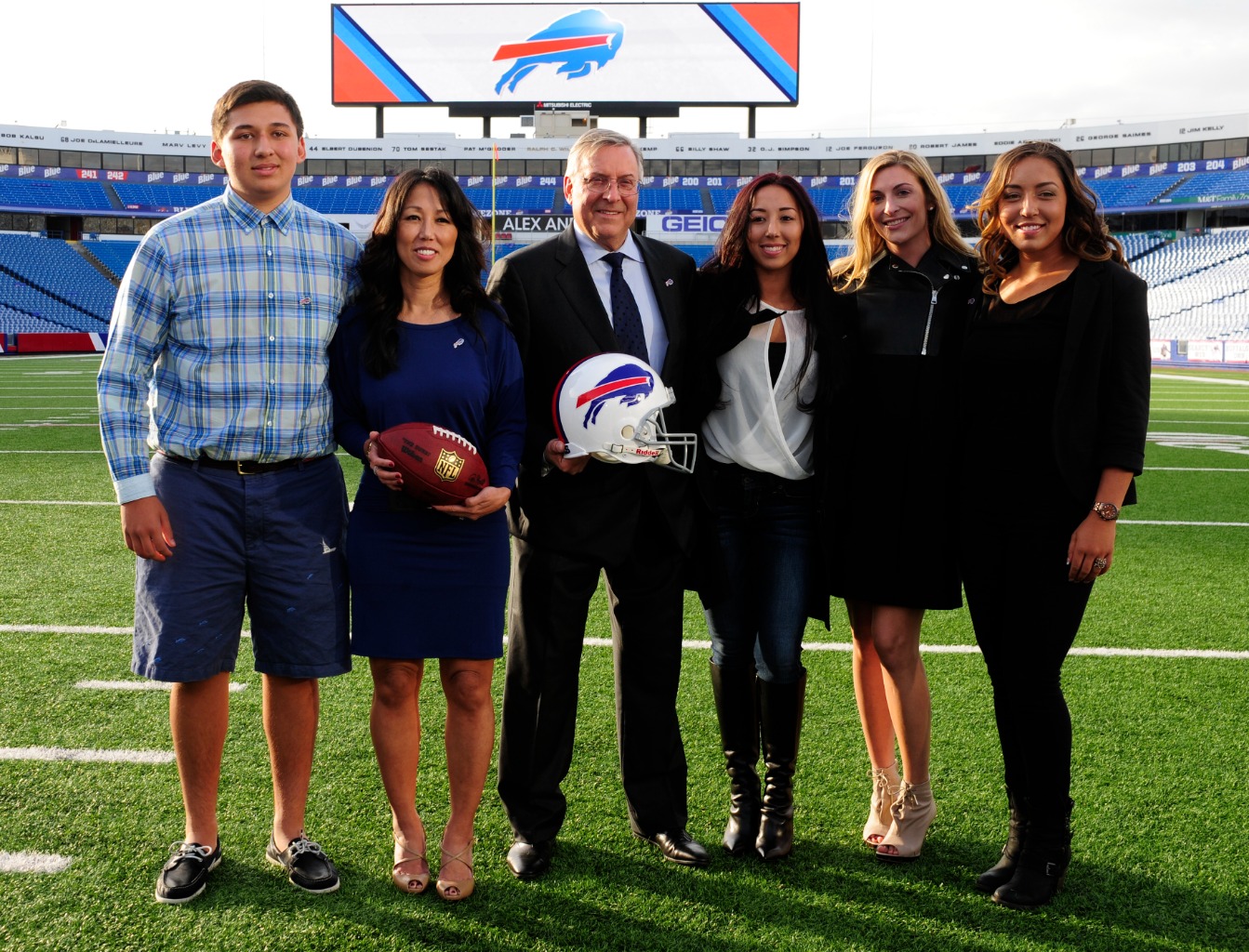 Jessica Pegula with her family.