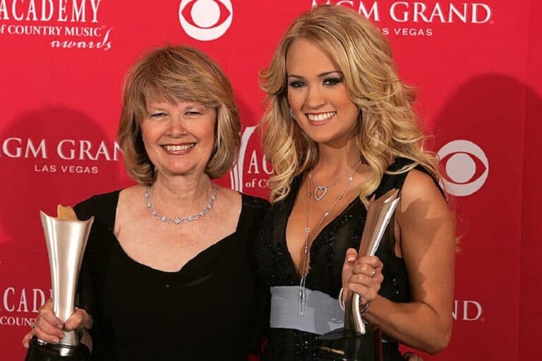 Meet Carrie Underwood Mother Carole Underwood, Father Steve Underwood, Family And Net Worth