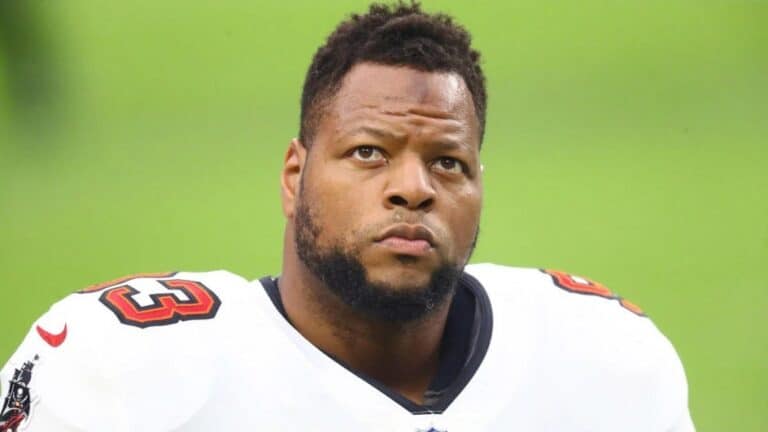 Ndamukong Suh Family: Meet His Twins, Parents, Ethnicity And Net Worth