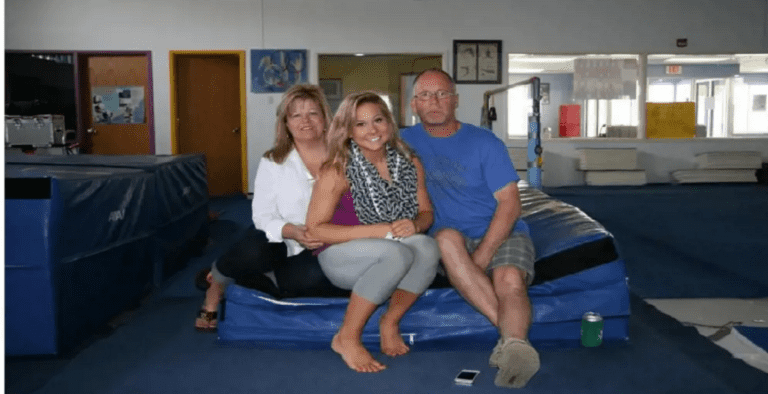 No, Shawn Johnsons Dad Doug Johnson Did Not Die, But She Lost Her Father In Law