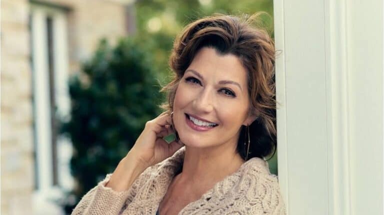 Yes, Amy Grant Is Married To Vince Gill- Family Kids And Net Worth