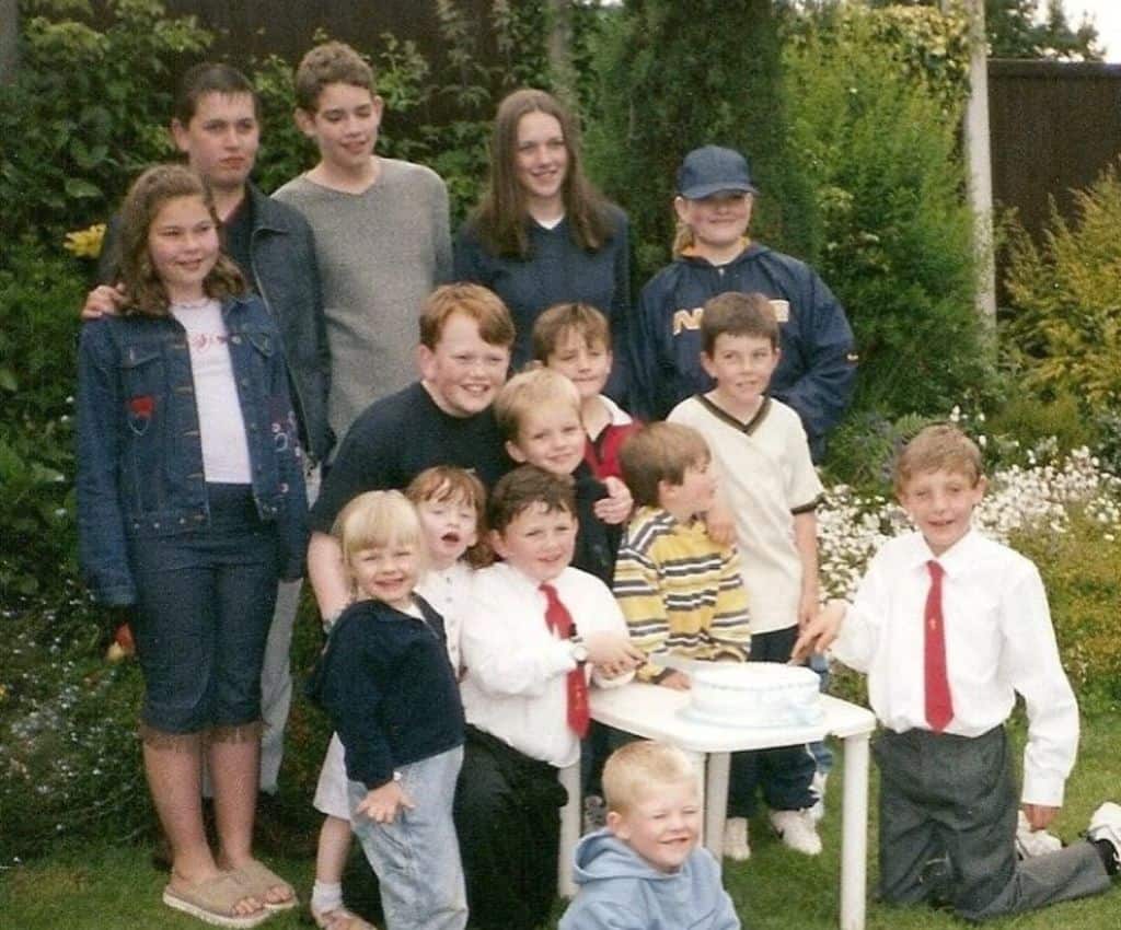 Tom Glynn-Carney's old photo with his family.