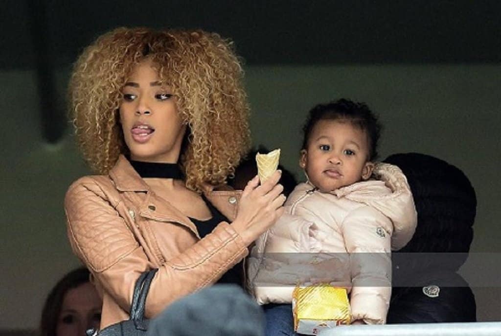 kingsley coman s wife sephora coman with her 2 years old daughter 1547116406