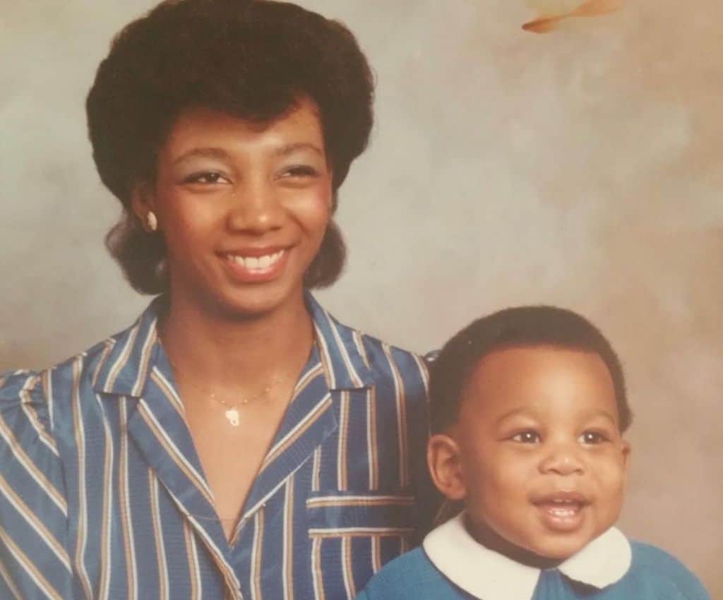 Stephen's old photo with his mother.