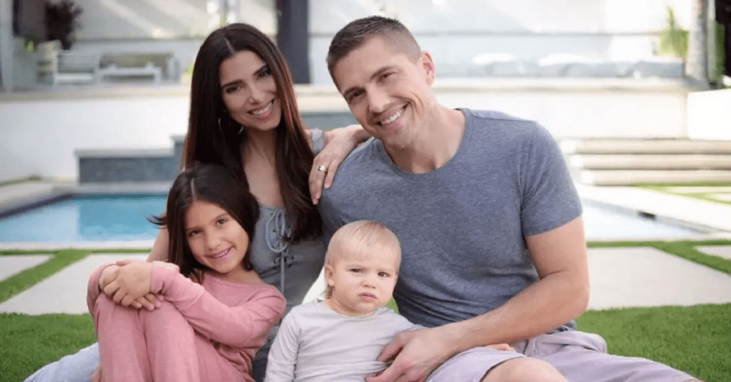 Roselyn Sanchez With Her Family 