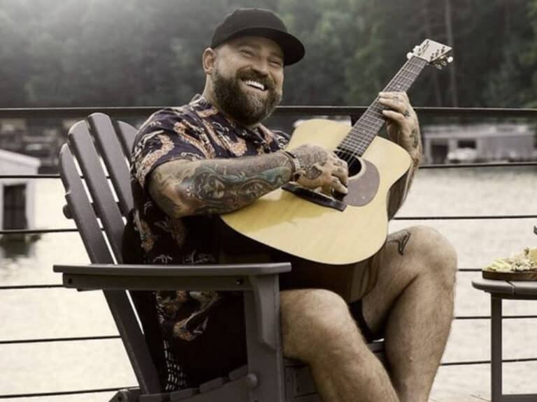 Zac Brown New Wife To Be: Engaged To His Girlfriend Kelly Yazdi, Kids And Family