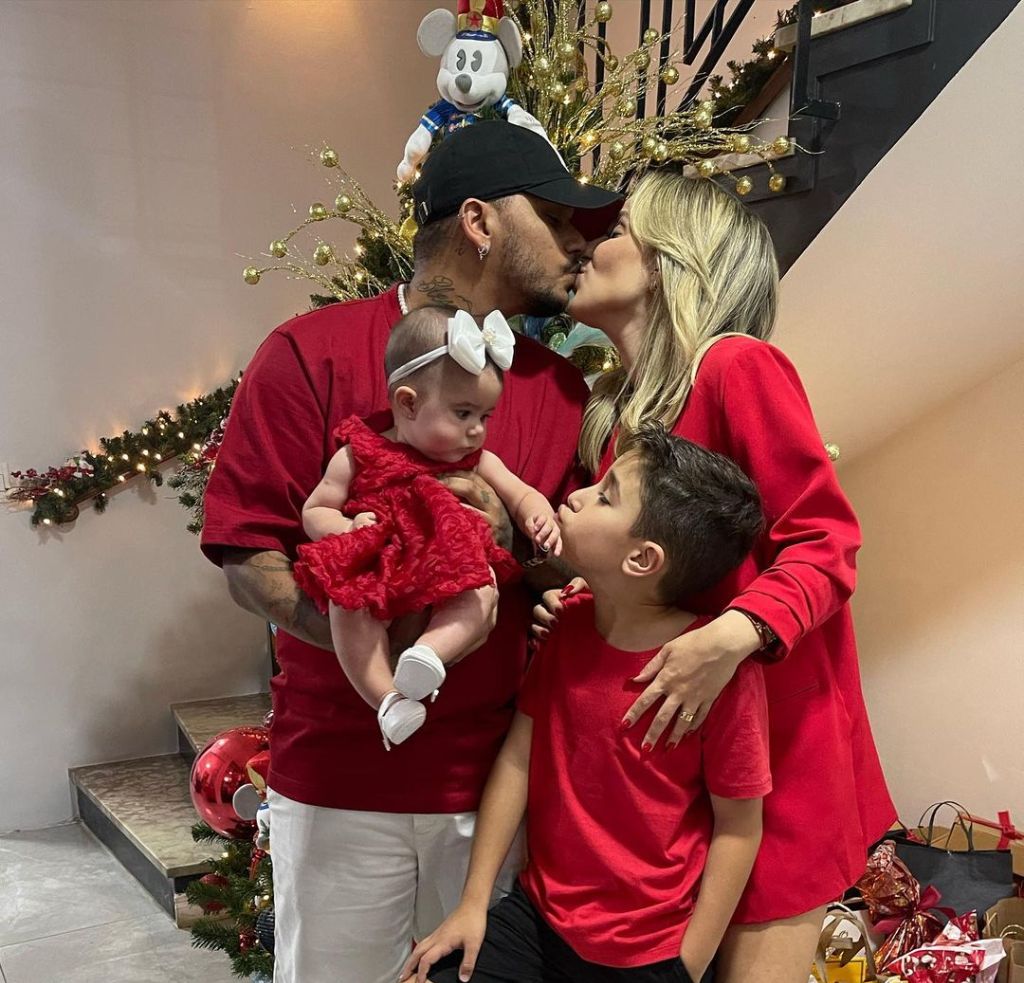 Bianca With Her Husband And Two Kids