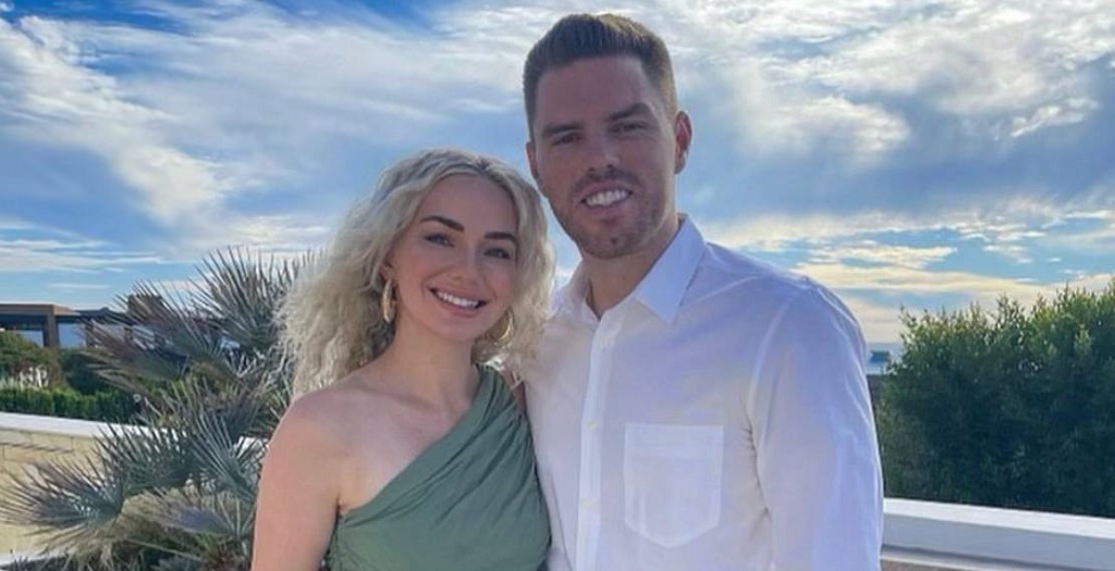Freddie Freeman's Picture with his Wife