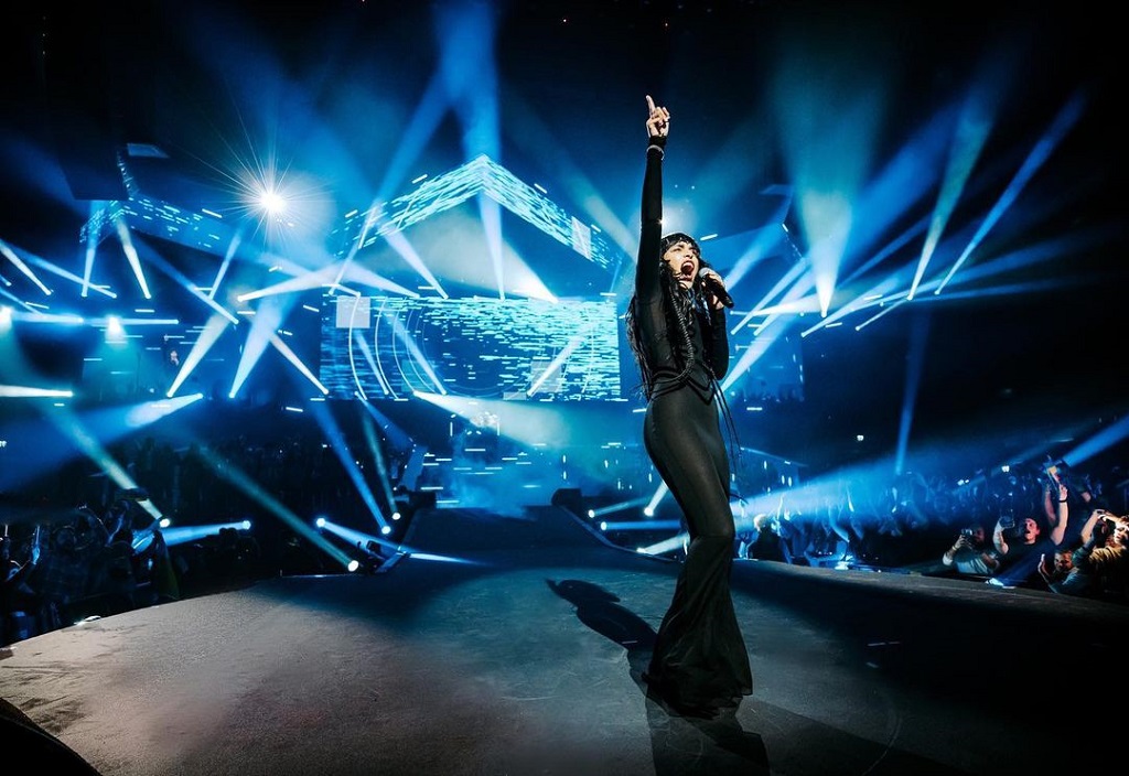 Loreen Religion