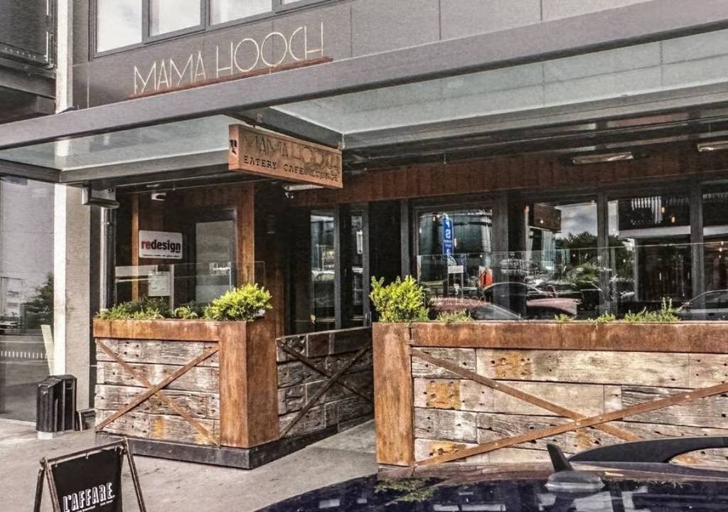 Mama Hooch Bar and Restaurant