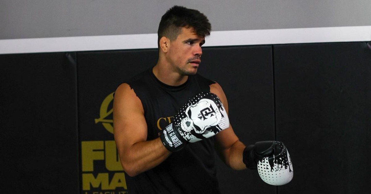 Mickey Gall with his boxing glove